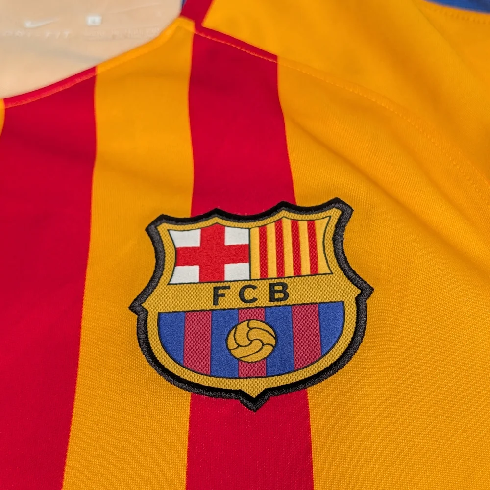 Nike FC Barcelona Soccer Jersey Yellow and Red Striped Men's Dri-Fit Football L